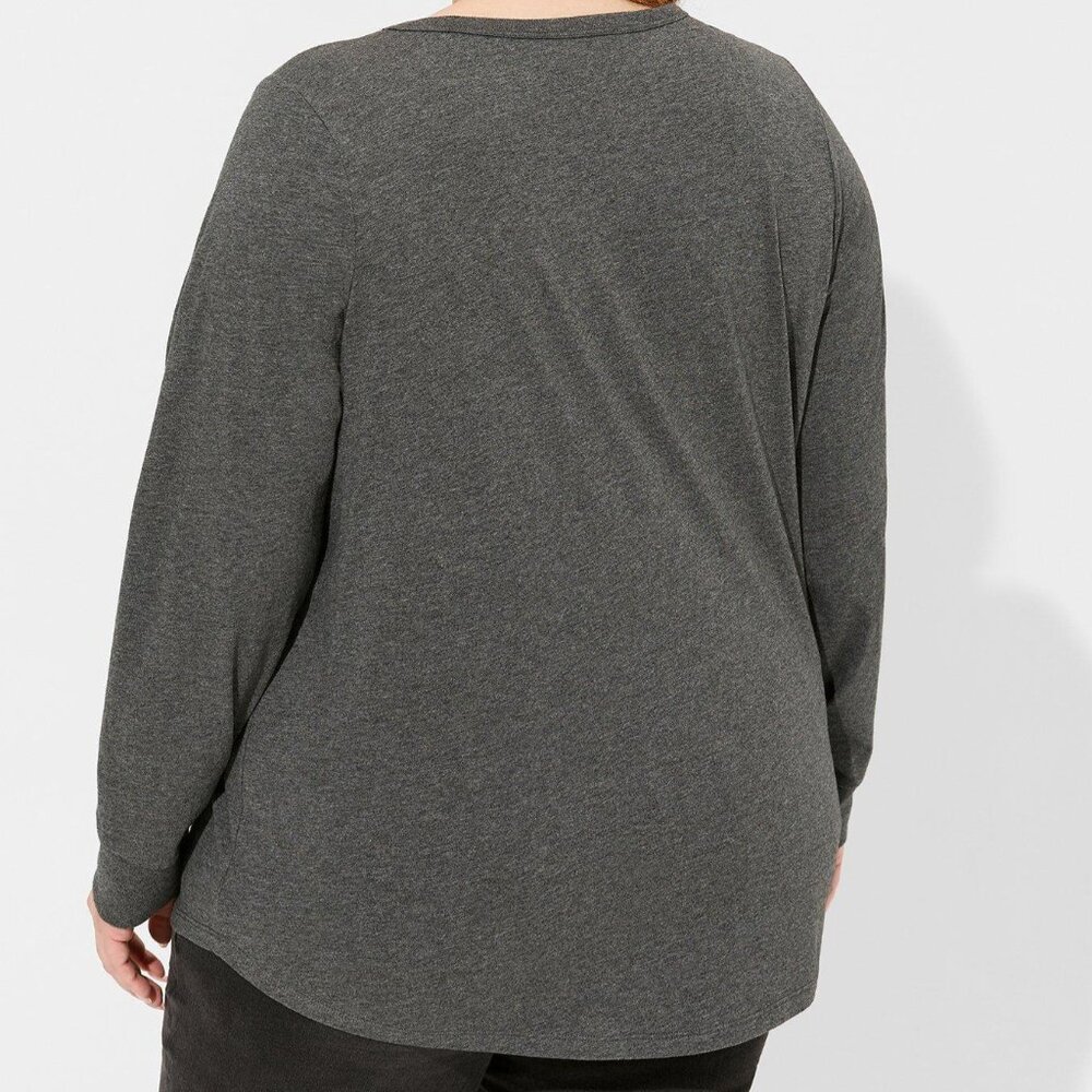 ❤️NWT TORRID TEE - ROSE GRAPHIC - 100% COTTON LONG SLEEVE TOP PLUS SIZE - Picture 3 of 11